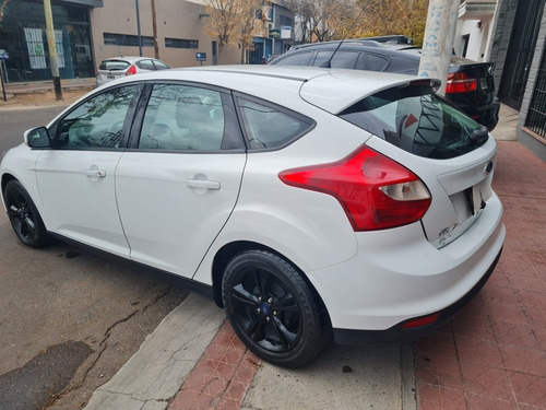 Imagen 4 de 12 de Ford Focus Focus S - 2014 - Gnc - Financiacion - Permutas