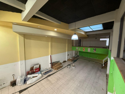 Local Comercial 270 M² Cubierto - 2 Cuadras Plaza San Justo Y Peatonal - S.justo (ctro)