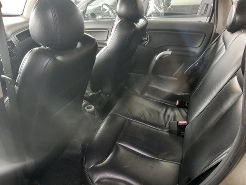 Imagem 4 de 9 de Citroen C3 1.4 Glx 2011 Completo