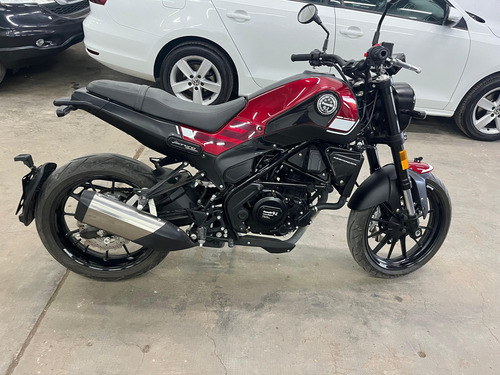 Benelli Leoncino 250cc. Como Nueva!!!