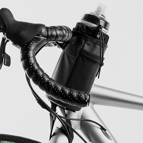 Bolsa Delantera Para Botella De Agua Para Bicicleta En El Su