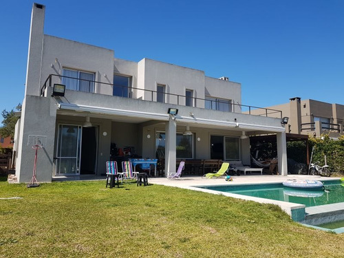 Imagen 2 de 16 de Casa Al Río Con Amarra! Orientación N.o - San Marco Vn
