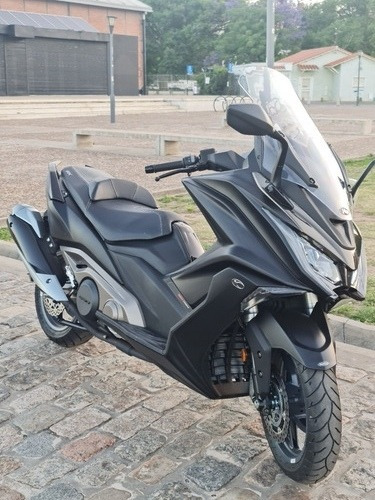 Imagen 8 de 11 de Kymco Ak 550 /2021 / 1.300 Km