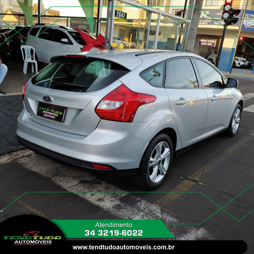 Imagem 4 de 7 de Ford Focus Se 1.6 Prata 2014