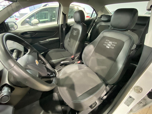 Chevrolet Onix Plus Joy Black