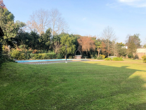 Imagen 6 de 16 de Imponente Propiedad De Categoría En Venta, El Trébol, Ezeiza