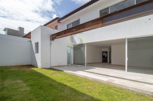 Imagen 5 de 15 de Casa En Lomas De Juriquilla Con Terraza Techada