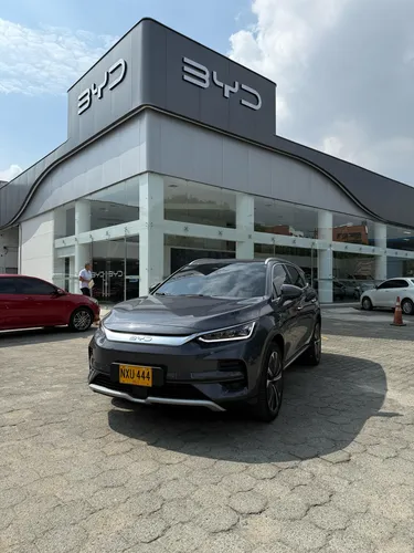 Byd Tang Ev Modelo: 2025 *(7 Puestos)*
