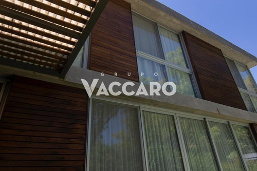 Imagen 2 de 13 de Casa En Venta En Parque Leloir En Condominio