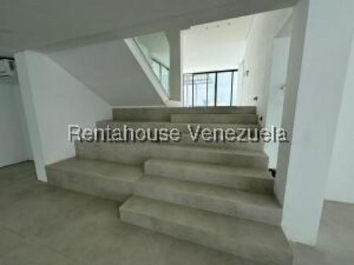 #25-18155 Hermosa Casa En Prados Del Este