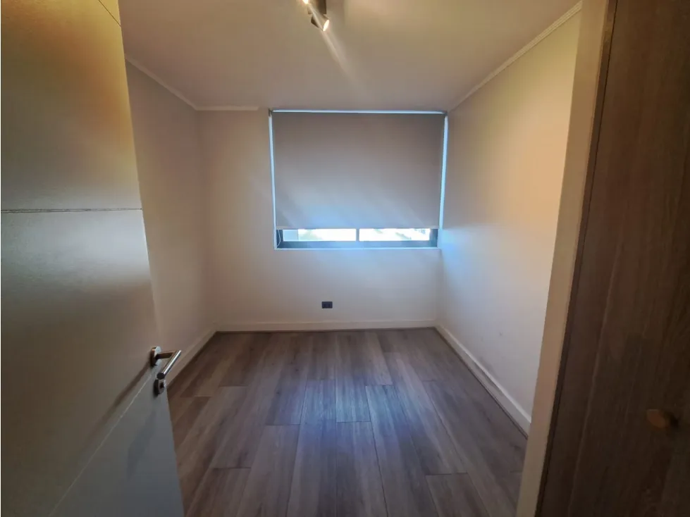 Imagen 4 de 8 de Arriendo Metro Cerrillos / Buzeta / Carlos Valdovinos