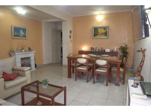 Casa En Venta 4 Dormitorios Barrio Martin
