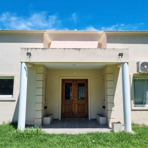 Casa Quinta En Alquiler En Estancia Las Malvinas, Coronel Brandsen, G.b.a. Zona Sur