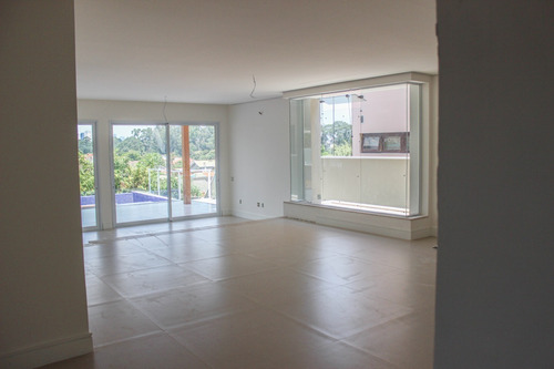 Imagem 3 de 21 de Rrcod3499 - Casa 390mts Condominio Residencial 5 - 4 Suítes - 6 Vagas (nunca Habitada) - Oportunidade - Ótima Localização - Rr3499 - 69404036
