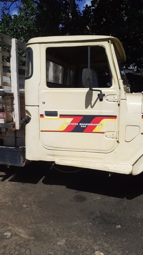 Imagem 4 de 7 de Toyota Bandeirante Picap-up