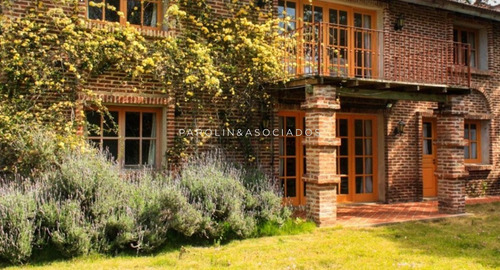 Casa En Venta Y Alquiler De 5 Dormitorios En Punta Del Este - Ref: 3816