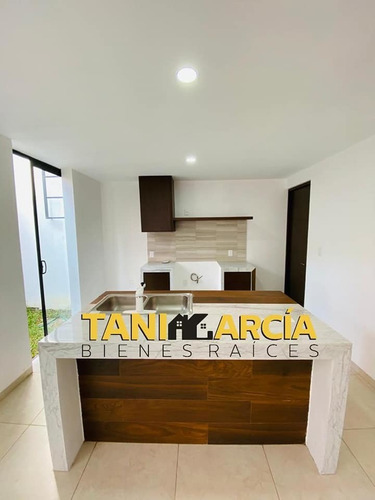 Imagen 5 de 9 de Vendo Casa Moderna Y Nueva En Privada