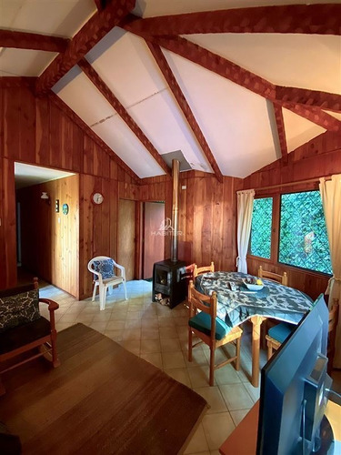 Imagen 11 de 28 de Dos Casas En Gran Sitio De 674m2 Venta De 7 Dorm. En Pucón