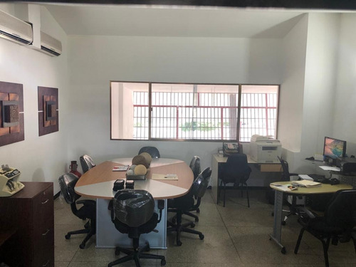 Imagen 7 de 28 de Estacion De Servicio Av. Constitucion Con Calle Carabobo 3500 Mts2