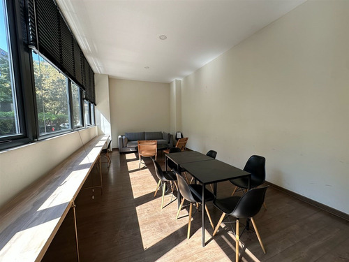 Departamento En Arriendo De 2 Dormitorios En Las Condes