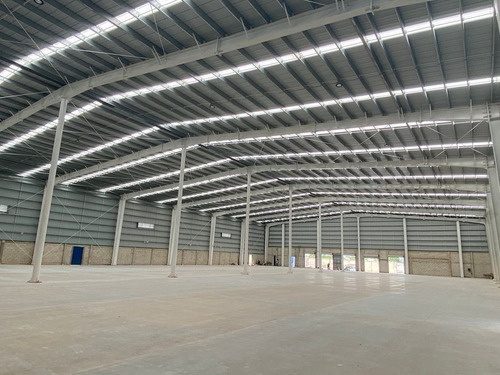 Bodega En Renta 15,000 M2 Al Poniente De Mérida, Construcció