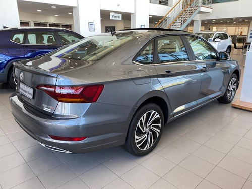 Imagen 4 de 25 de Volkswagen Vento 1.4 Highline 150cv At Semini Lucas
