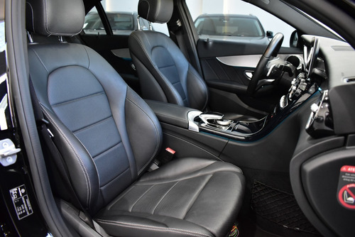 Imagen 17 de 24 de Mercedes Benz Clase C C250 Amg-line 2018 - 63.800km