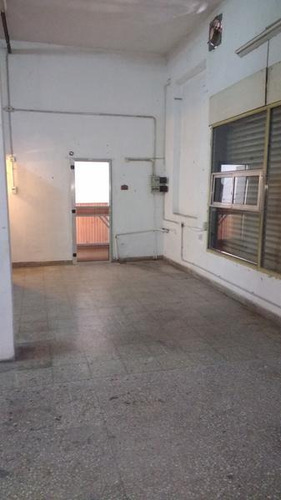 Imagen 5 de 8 de Alquiler Local Apto Deposito 35 M2 Valentin Alsina
