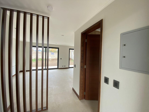 Casa En Arriendo 3d 3b Condominio Tricahue Nogales