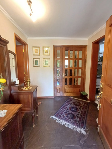 Estupenda Casa De 2 Pisos En Tranquilo Sector La Dehesa