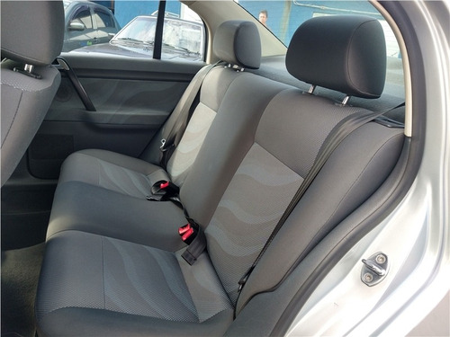 Imagem 13 de 14 de Volkswagen Polo Sedan 1.6 Mi Comfortline 8v Flex 4p Automati