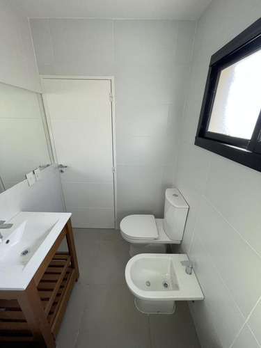 Venta Departamento 2 Amb. Al Fte. En Haedo A Estrenar