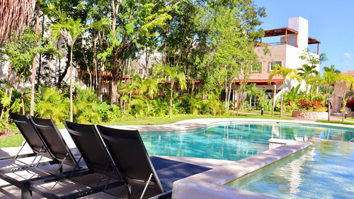 Casa En Venta En Playa Del Carmen De 2 Hab Con Alberca