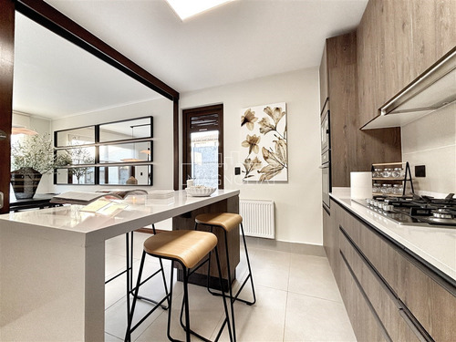Casa En Venta De 3 Dorm. En Colina