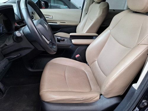 Toyota Sienna 2.5 Limited At hibrida