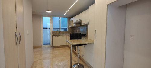 Se Vende O Se Renta Casa Con 7 Recámaras Remodelada En Tecamachalco (v)