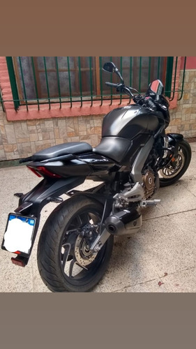 Imagen 2 de 17 de Bajaj Dominar 400