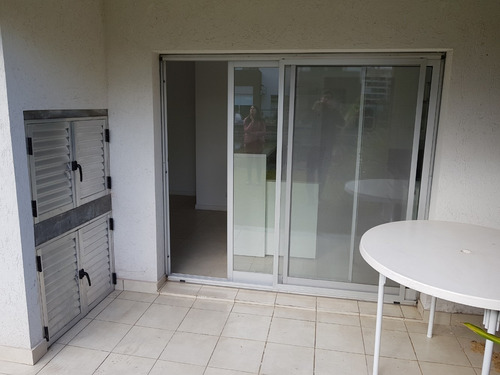 Bajo Precio! - Al Lago, 3amb, Jardín, Galería, Cochera