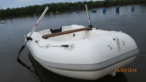 Imagem 6 de 7 de Bote S-210 Sboats