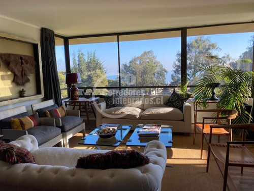 Departamento En Venta De 4 Dorm. En Santo Domingo