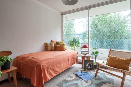 Amplia Cocina Y Terraza, Impecable Y Gran Conectividad