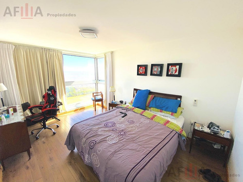 Venta Departamento 4 Dormitorios Piscina Rambla- Malvín