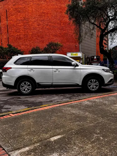 Mitsubishi Outlander 2.0 Kaiteki