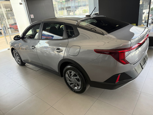 Kia K3 1.6 L Sedan At