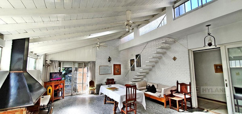 Imagen 15 de 26 de Casa 6 Ambieentes En Venta En Acassuso - San Isidro-vías/sta Fé