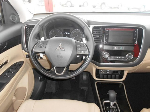 Imagem 9 de 10 de Mitsubishi Outlander Hpe-s 3.0 Awd, Oferta Exclusiva Akka
