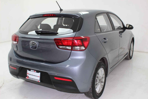 Imagen 5 de 13 de Kia Kia Rio Hb 2020 4 Cilindros