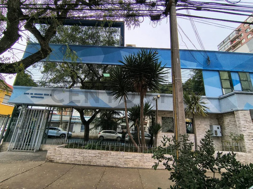Exclusiva Propiedad Comercial En El Sector Oriente De Viñ...