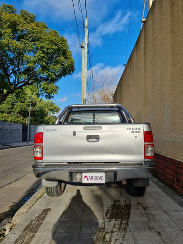 Imagen 4 de 11 de Toyota Hilux 3.0 Cd Srv Cuero 4x4 5at - A4 2015