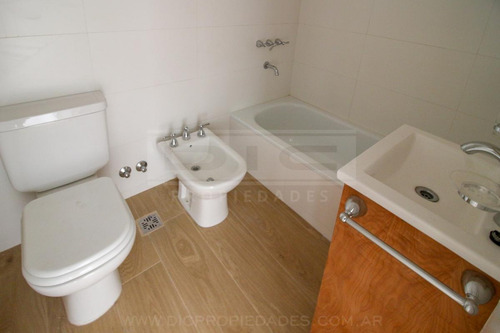 Imagen 30 de 30 de Triplex 5 Ambientes Con Jardin A Estrenar En Florida